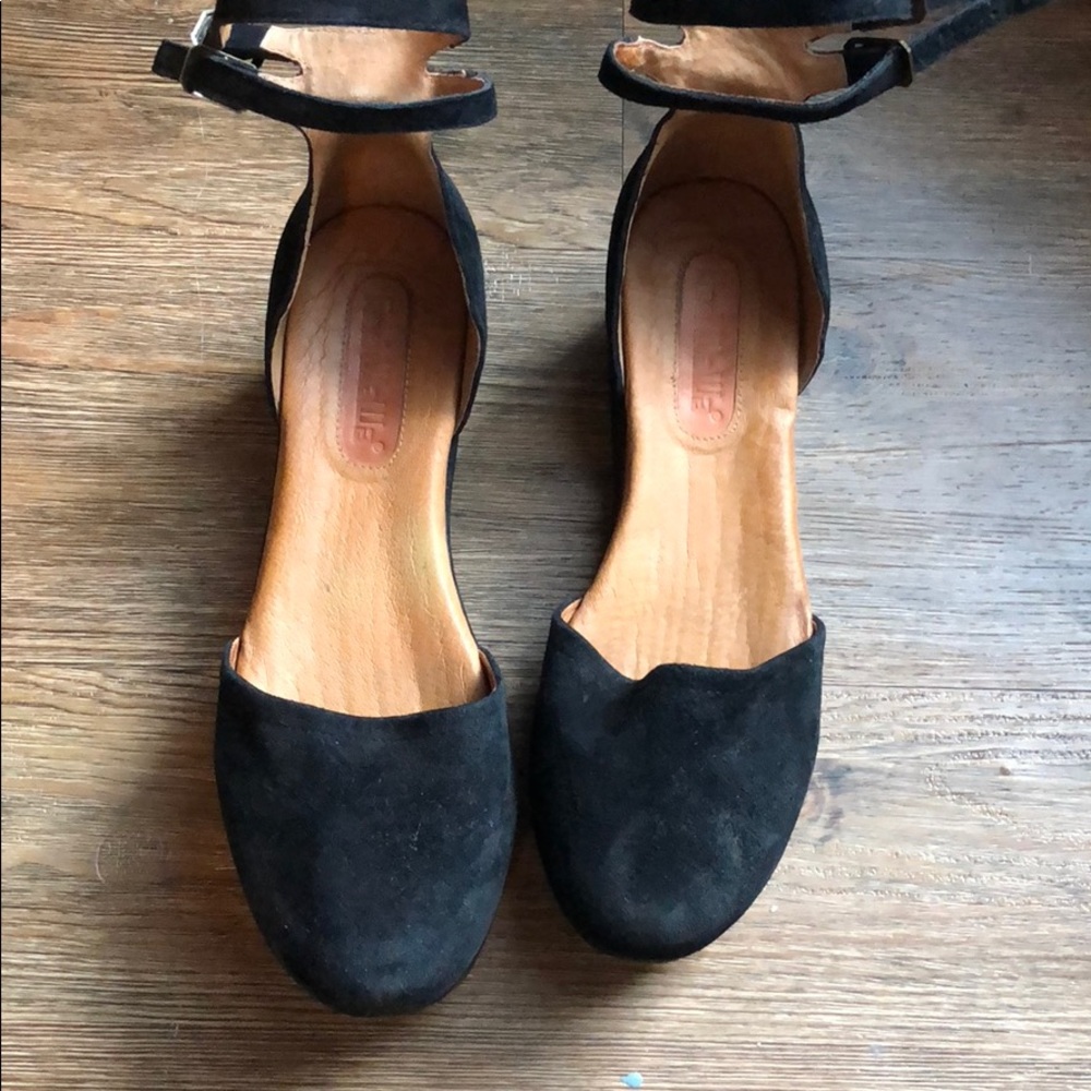 Gee Walla Platform Shoes 7